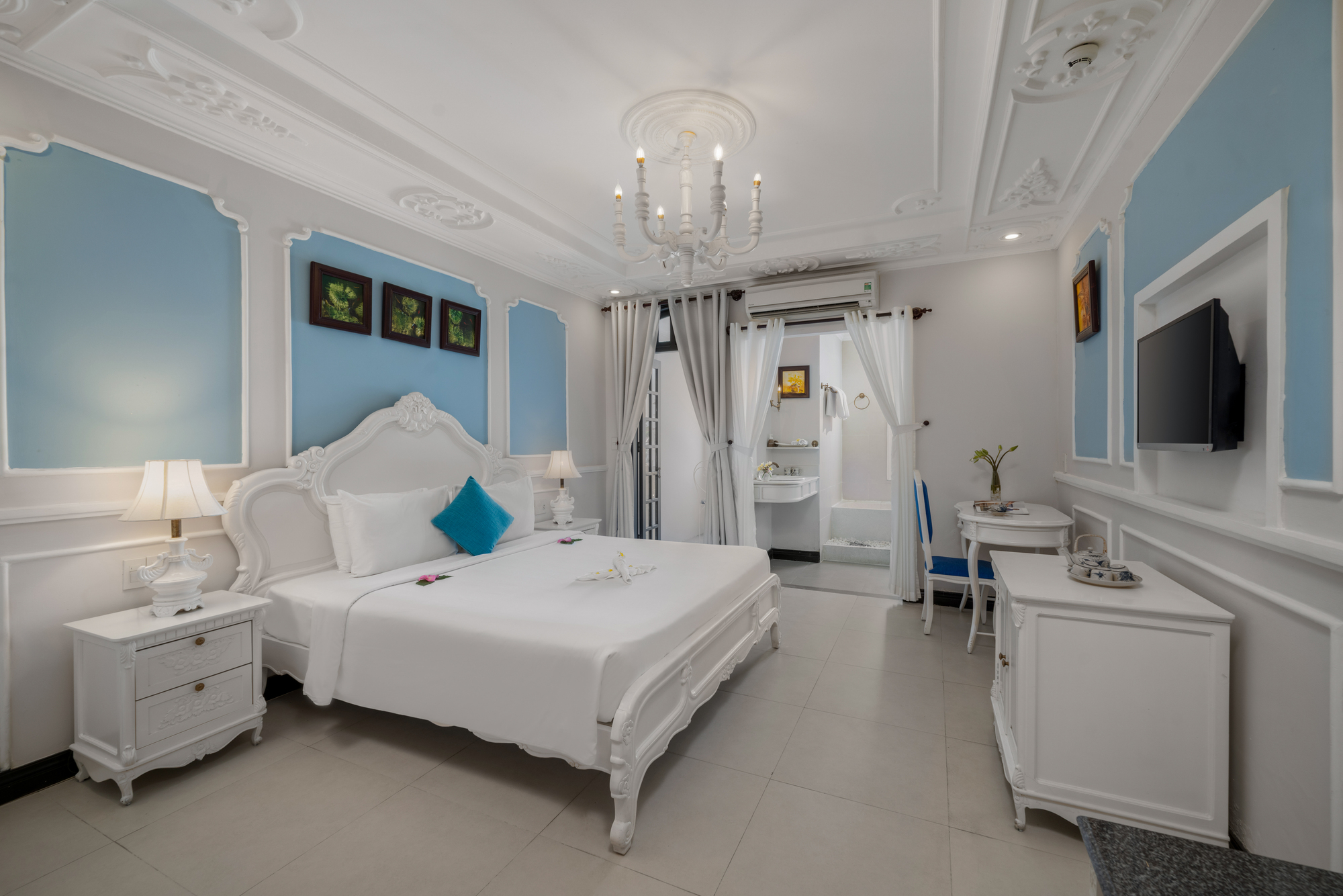 room detail thumbnail 0