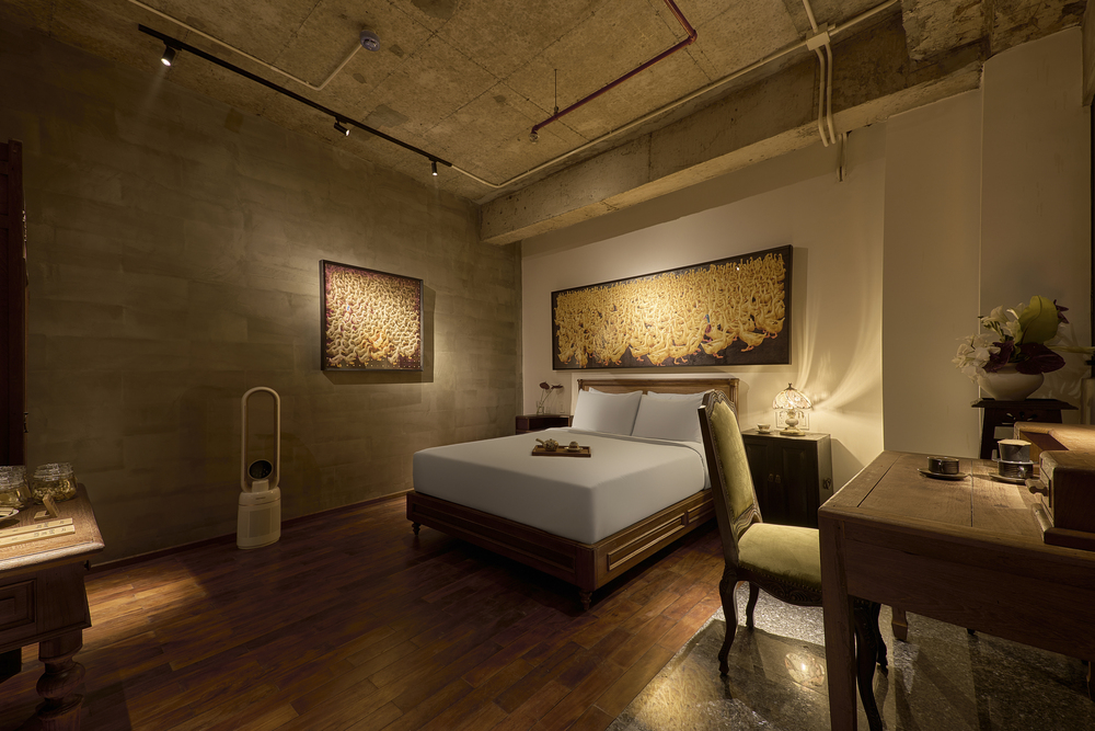 room detail thumbnail 2