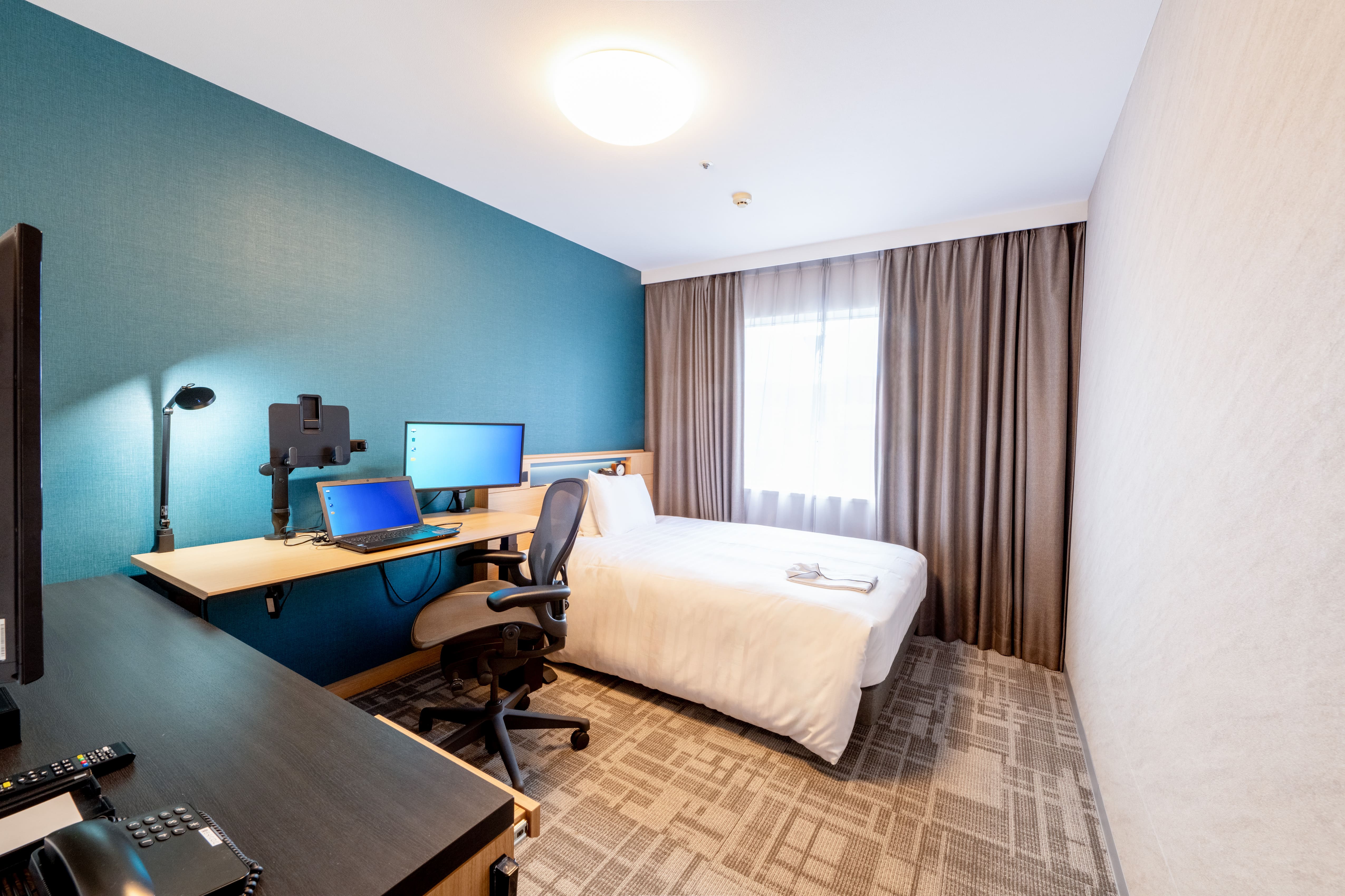 room detail thumbnail 0