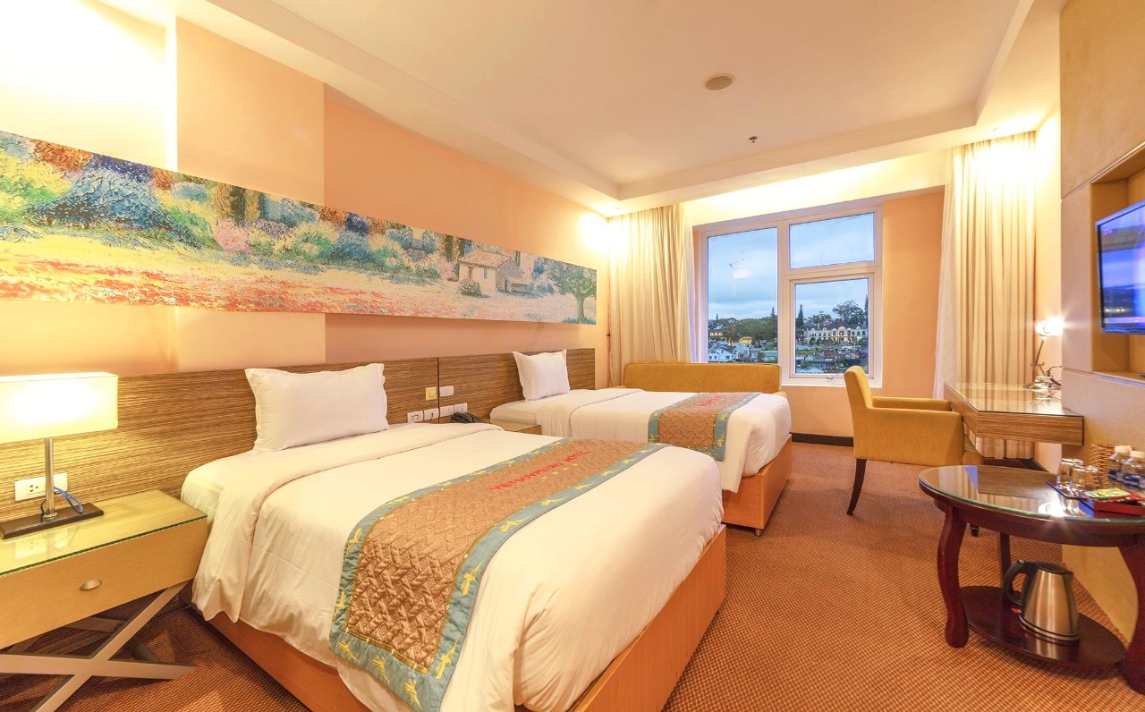 room detail thumbnail 0