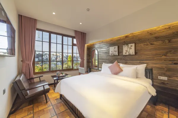 room detail thumbnail 1