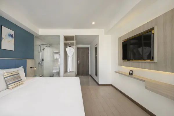 room detail thumbnail 2