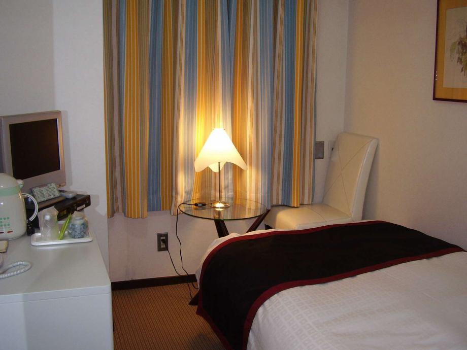 room detail thumbnail 1