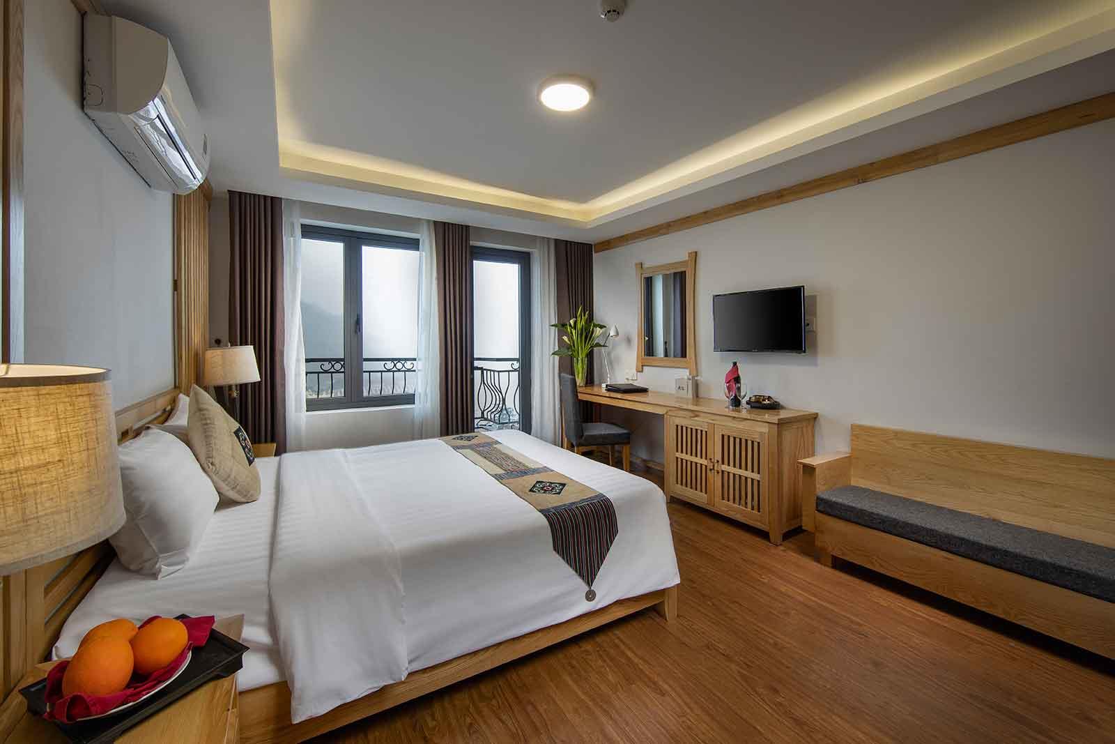 room detail thumbnail 2