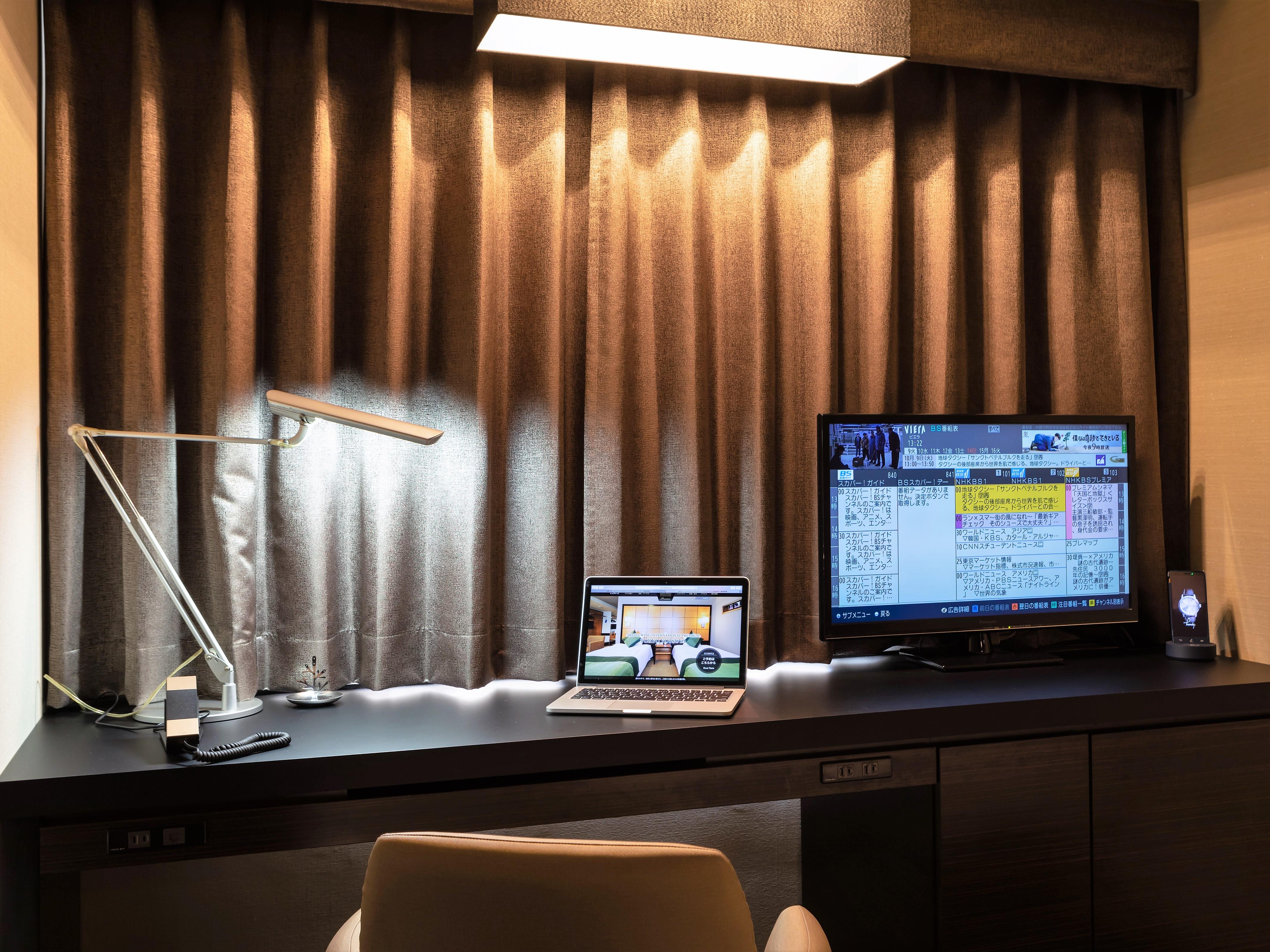 room detail thumbnail 1