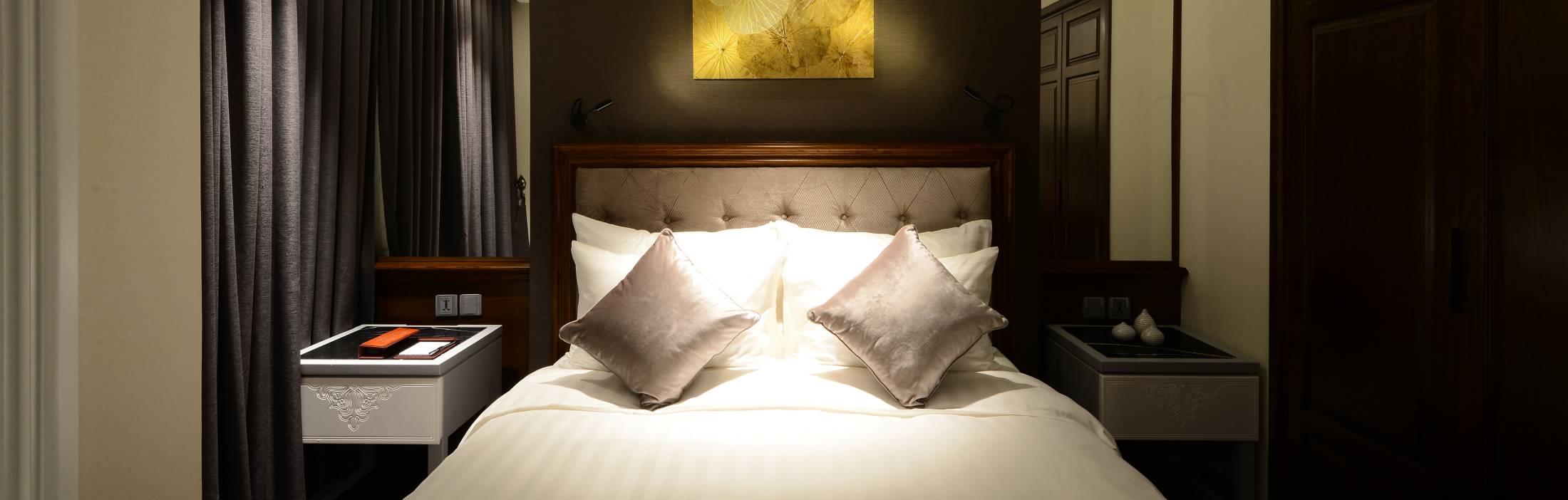 room detail thumbnail 2