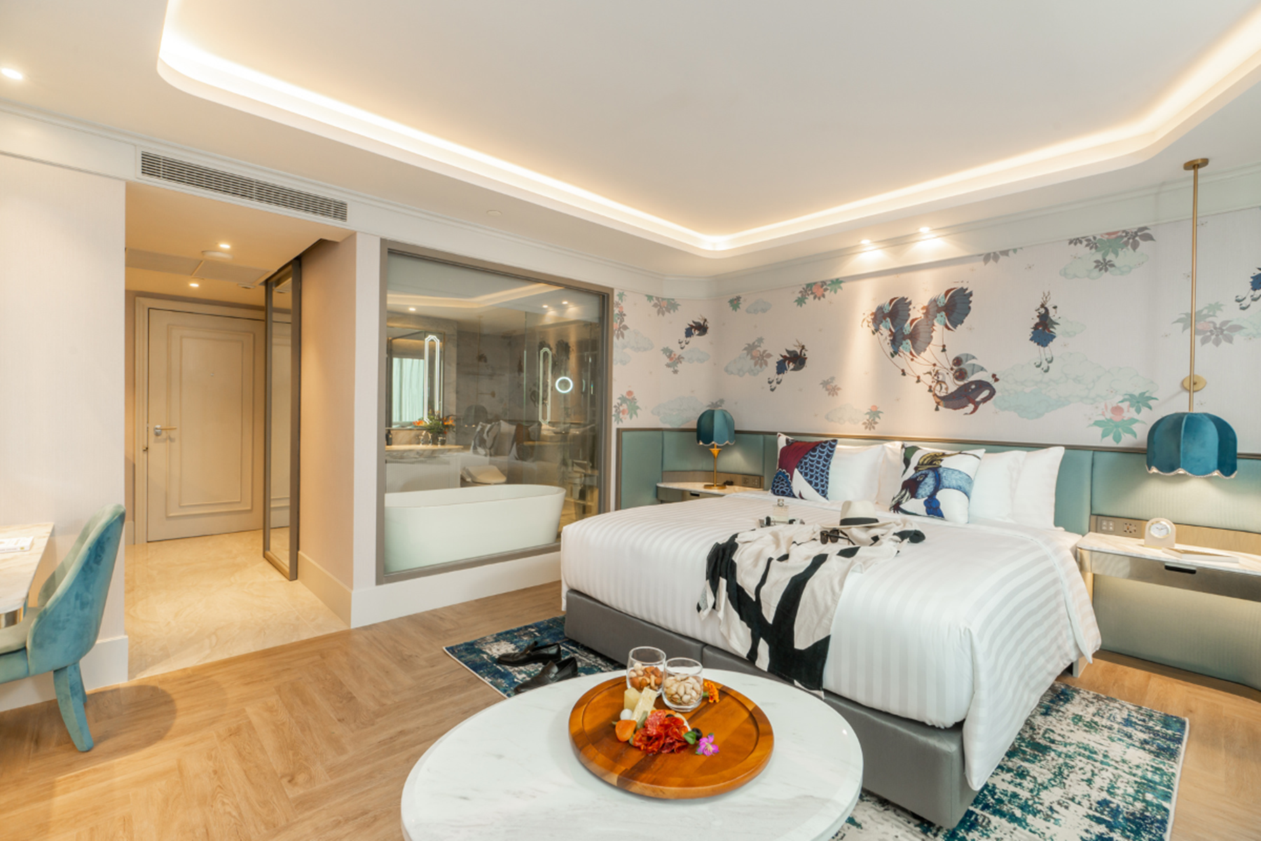 room detail thumbnail 2