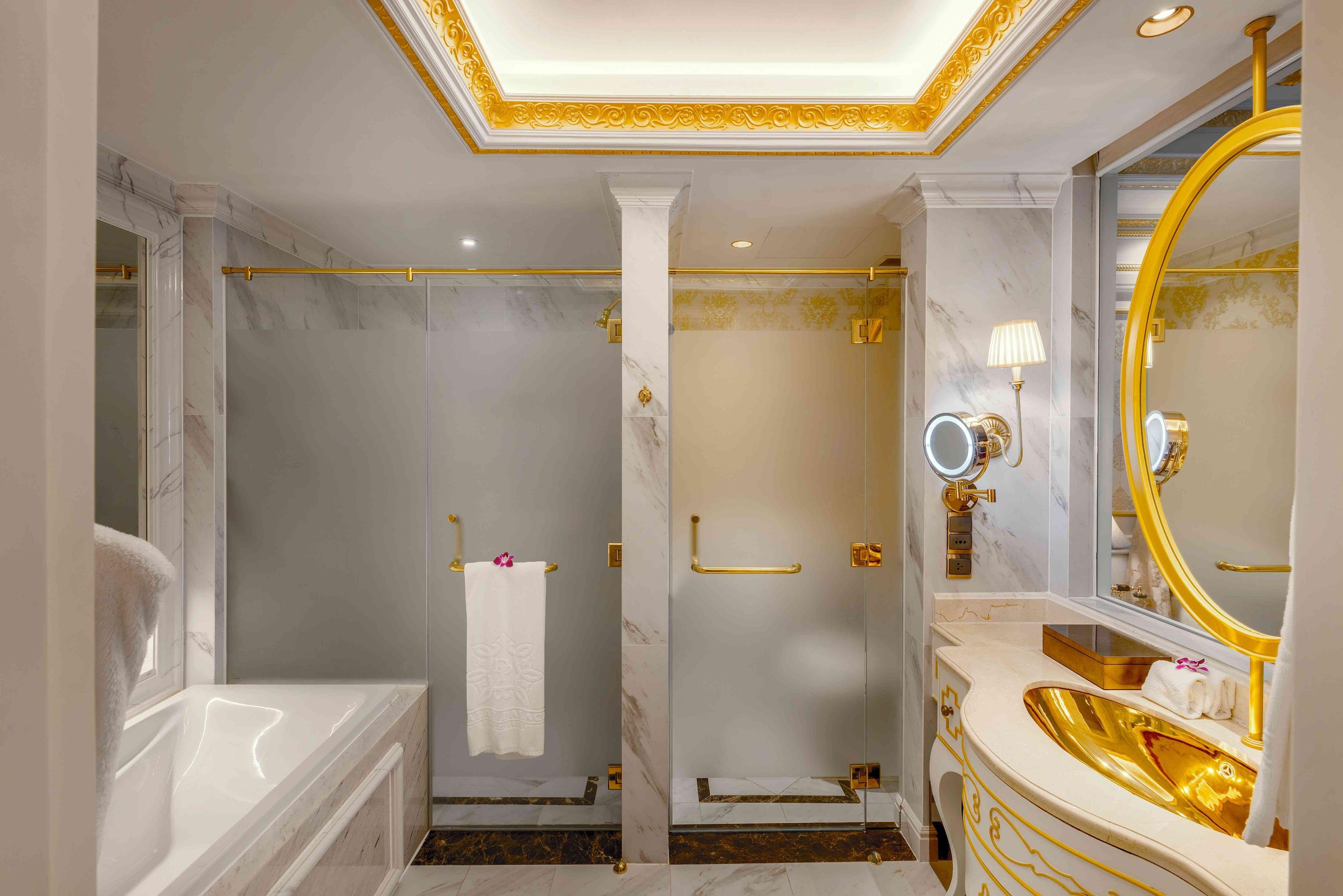 room detail thumbnail 1