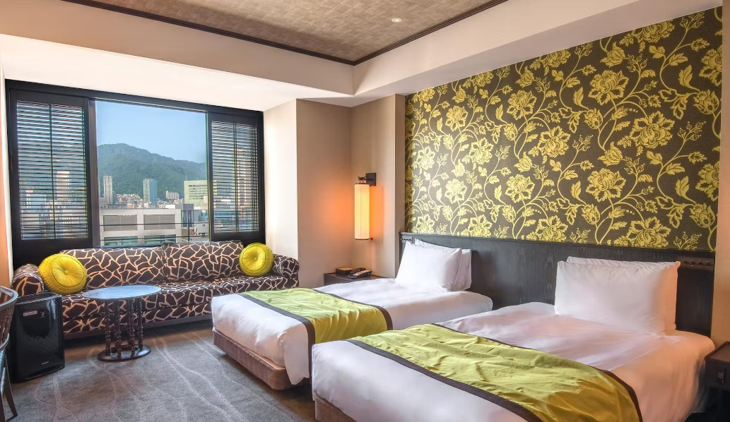 room detail thumbnail 1