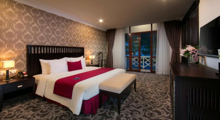 room detail thumbnail 0