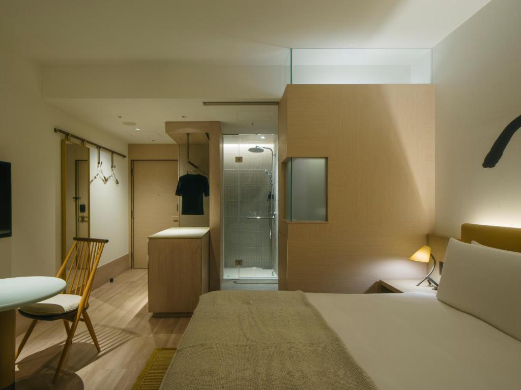 room detail thumbnail 0