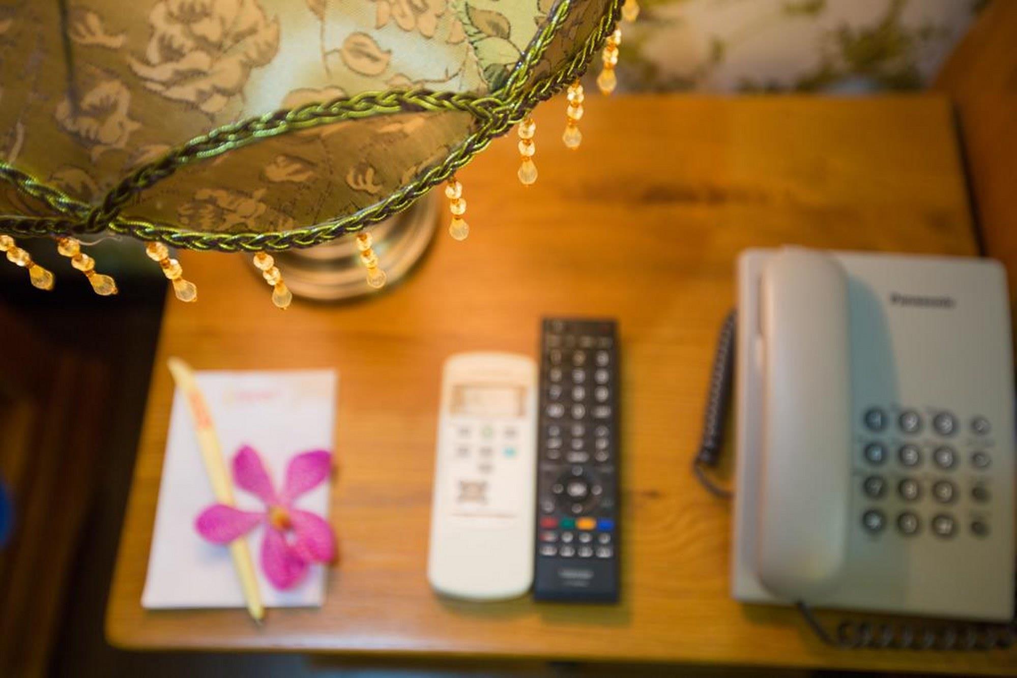 room detail thumbnail 1