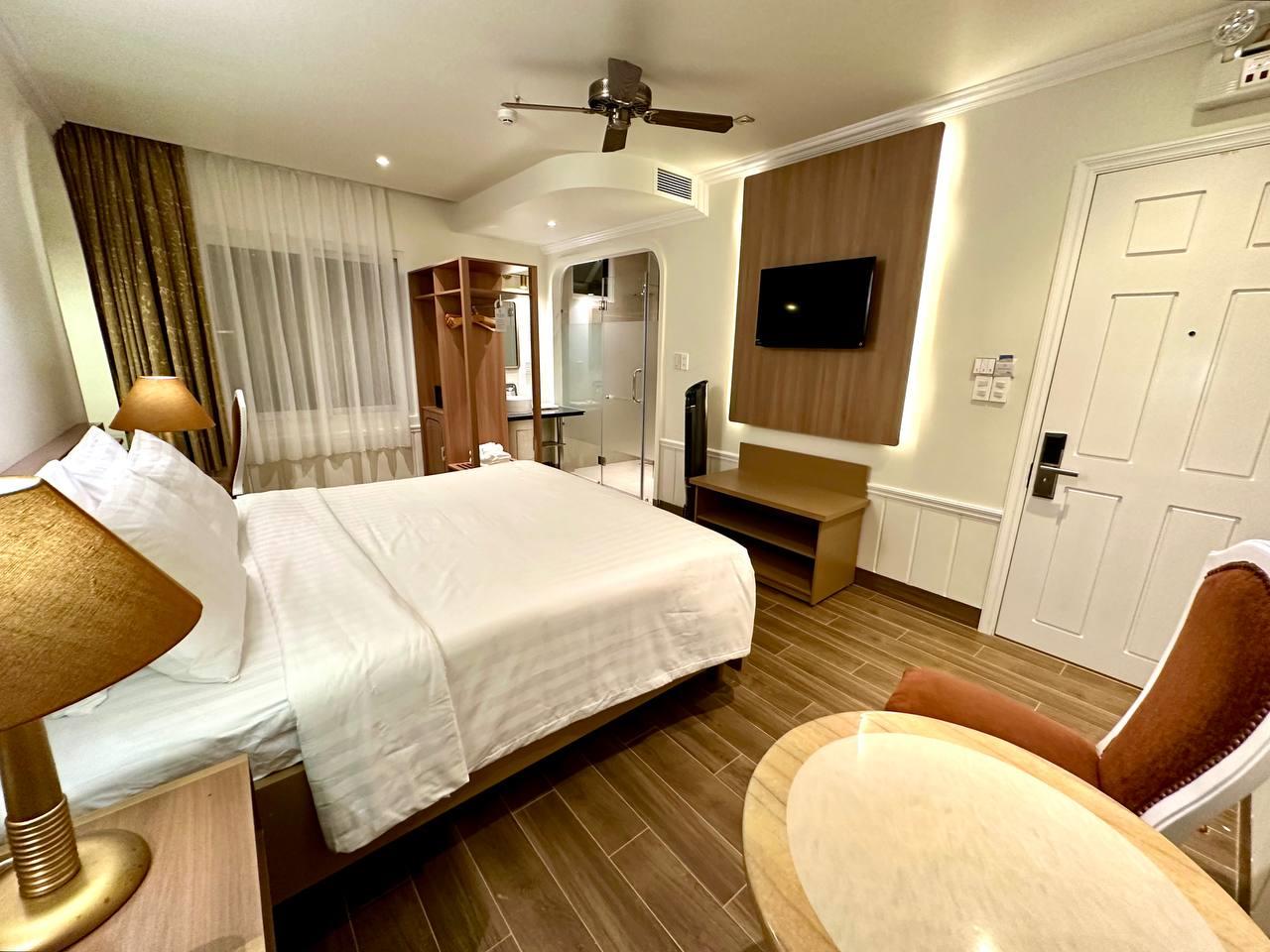 room detail thumbnail 0