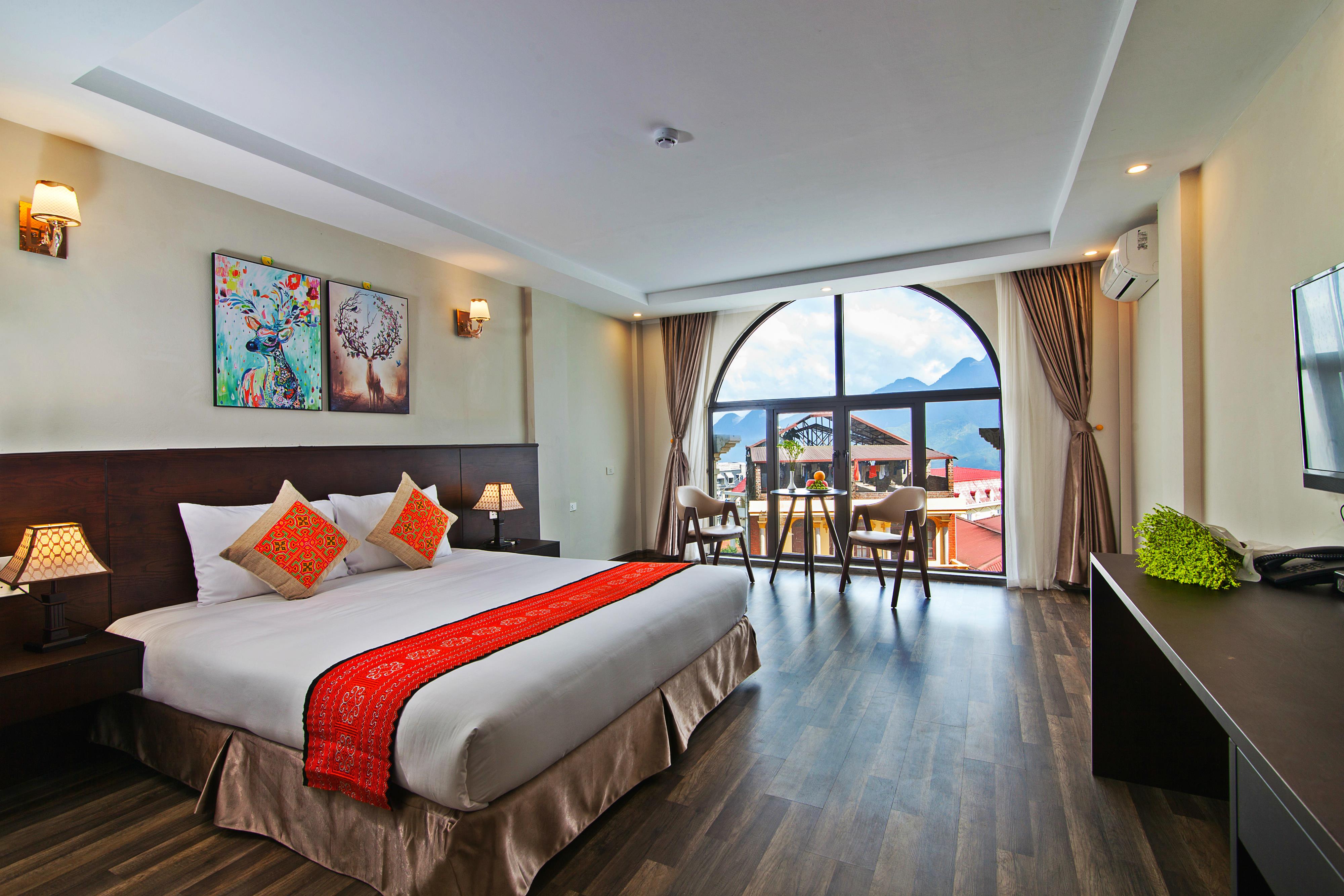 room detail thumbnail 1