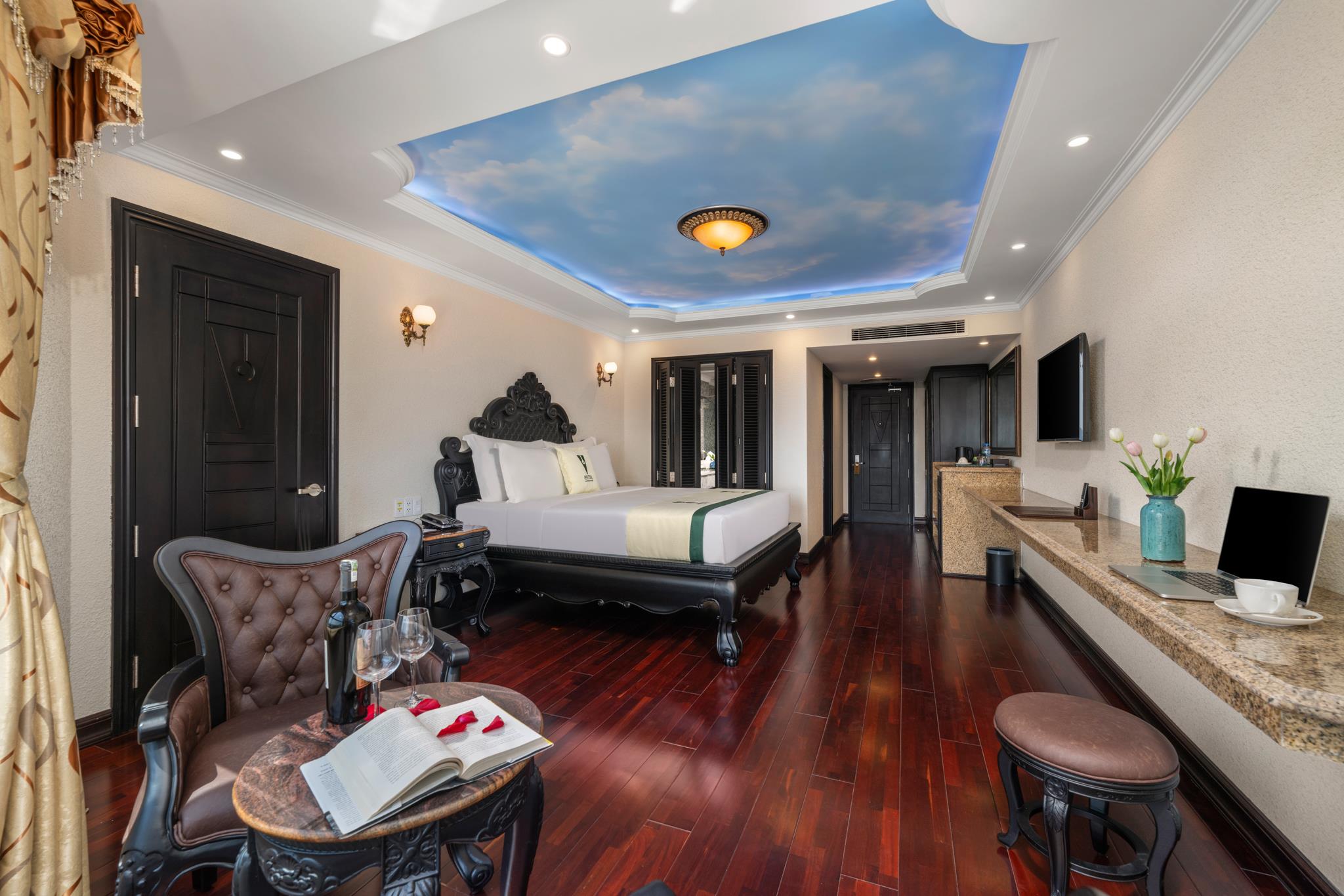 room detail thumbnail 0