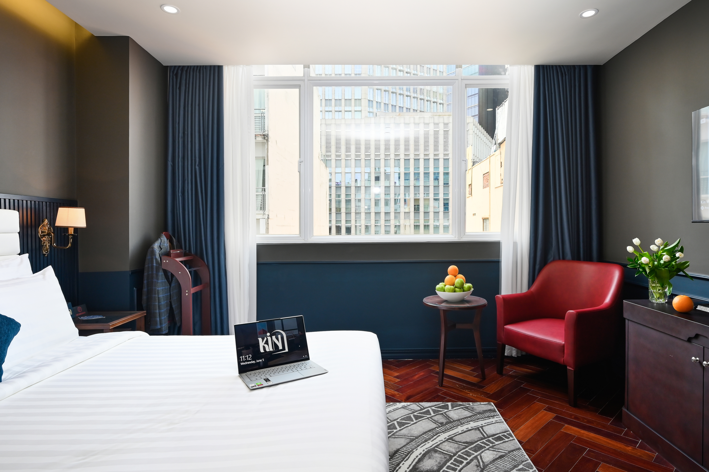 room detail thumbnail 2